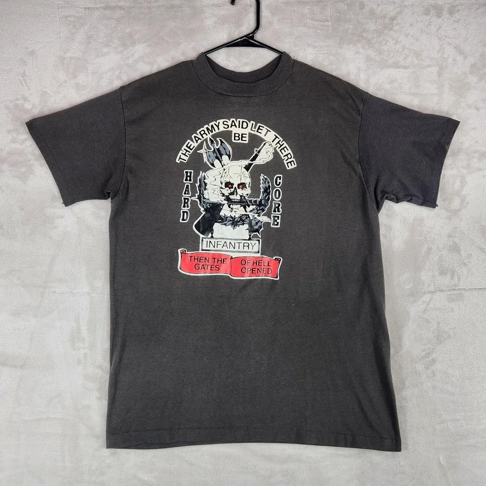 Vintage Platinum Shirt Mens XL Gray Army Infantry Skull Hardcore Graphic Tee